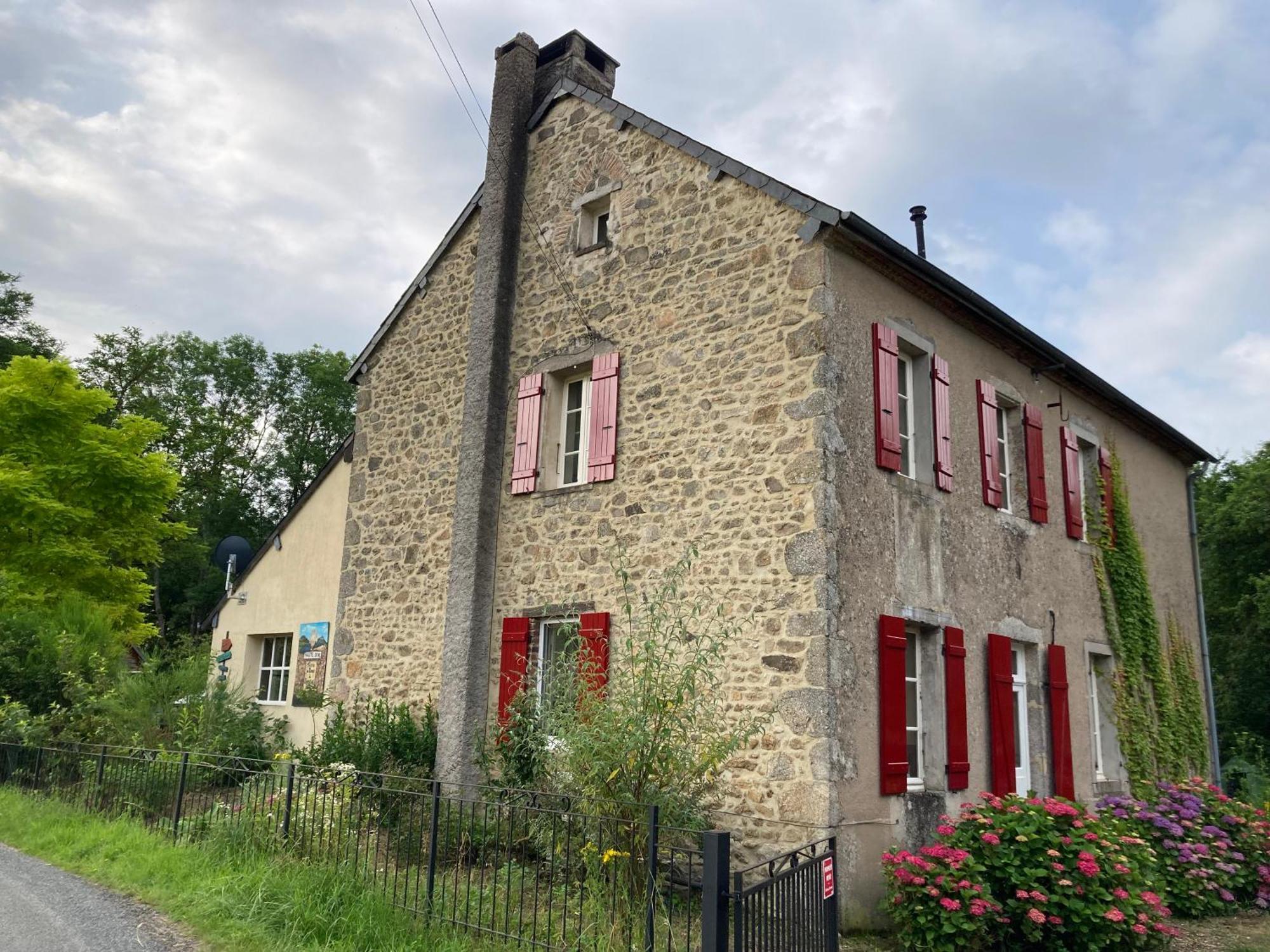 Haute Done Luzy Exterior foto