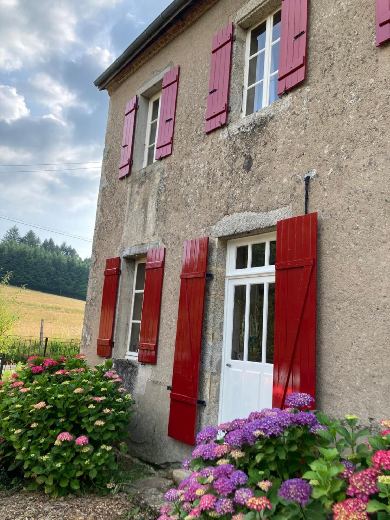 Haute Done Luzy Exterior foto